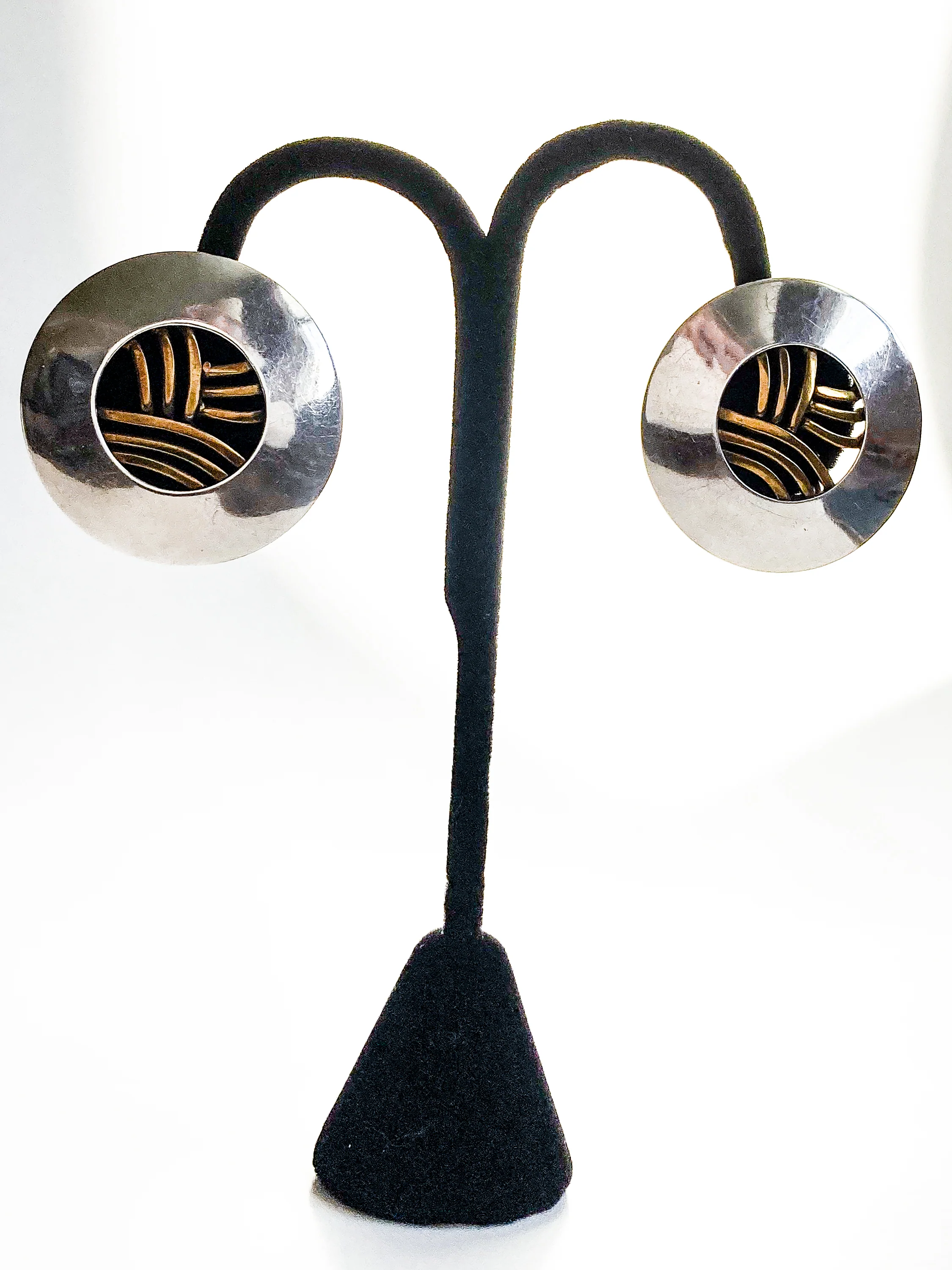 Vintage Sterling Silver Bronze Openwork Contrast Disc Clip On Earrings - Image 11