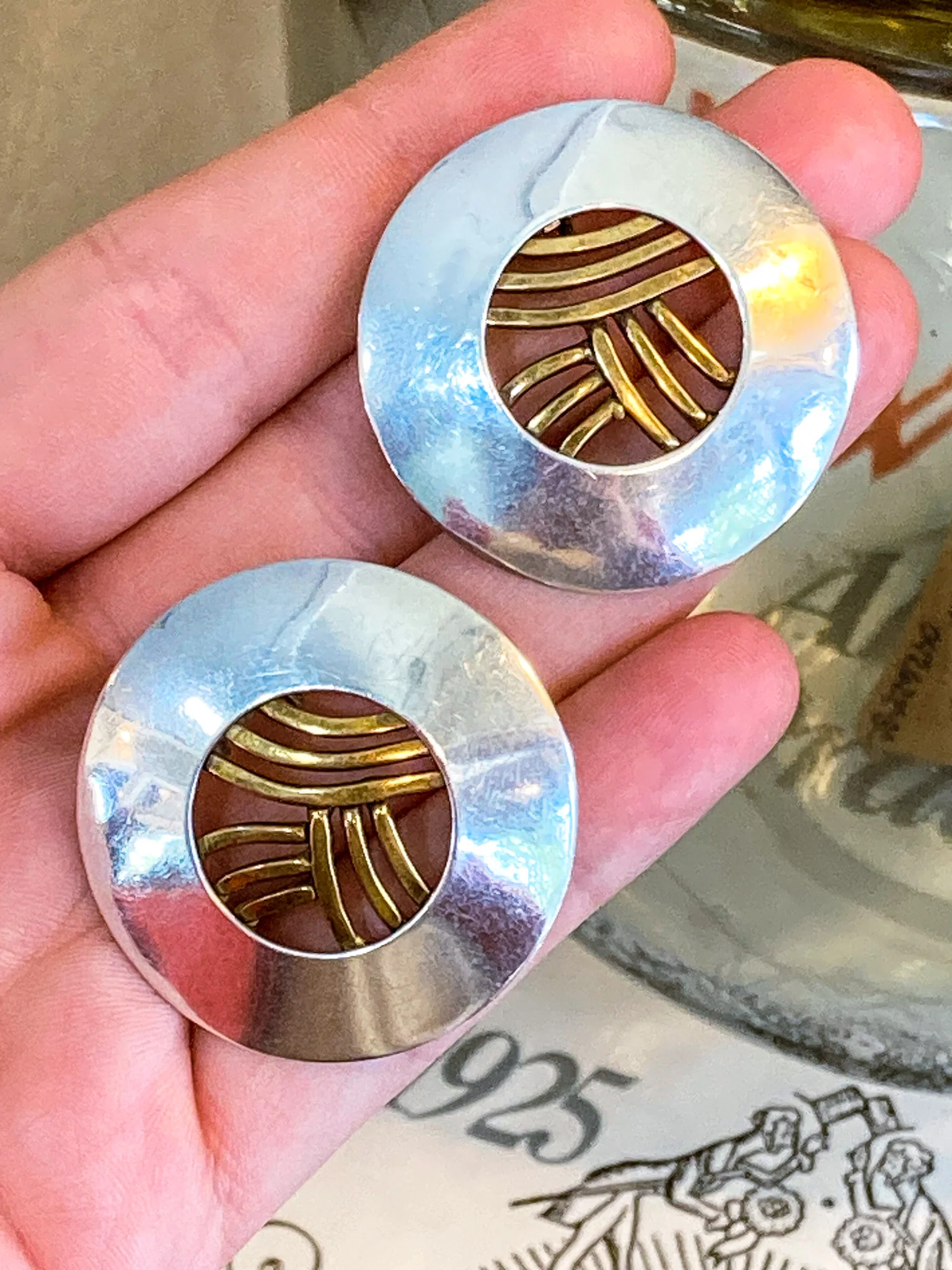 Vintage Sterling Silver Bronze Openwork Contrast Disc Clip On Earrings - Image 6