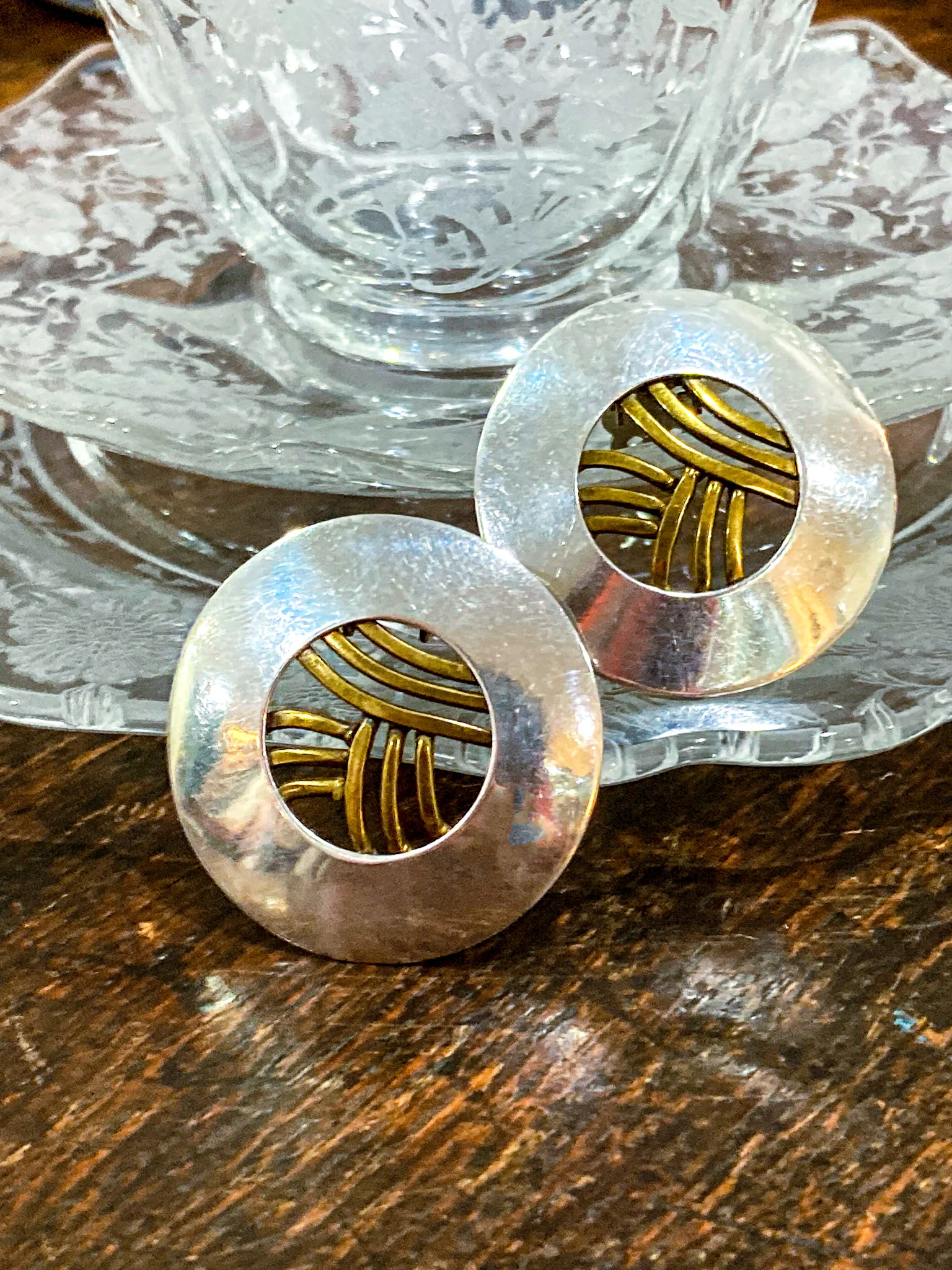 Vintage Sterling Silver Bronze Openwork Contrast Disc Clip On Earrings - Image 8