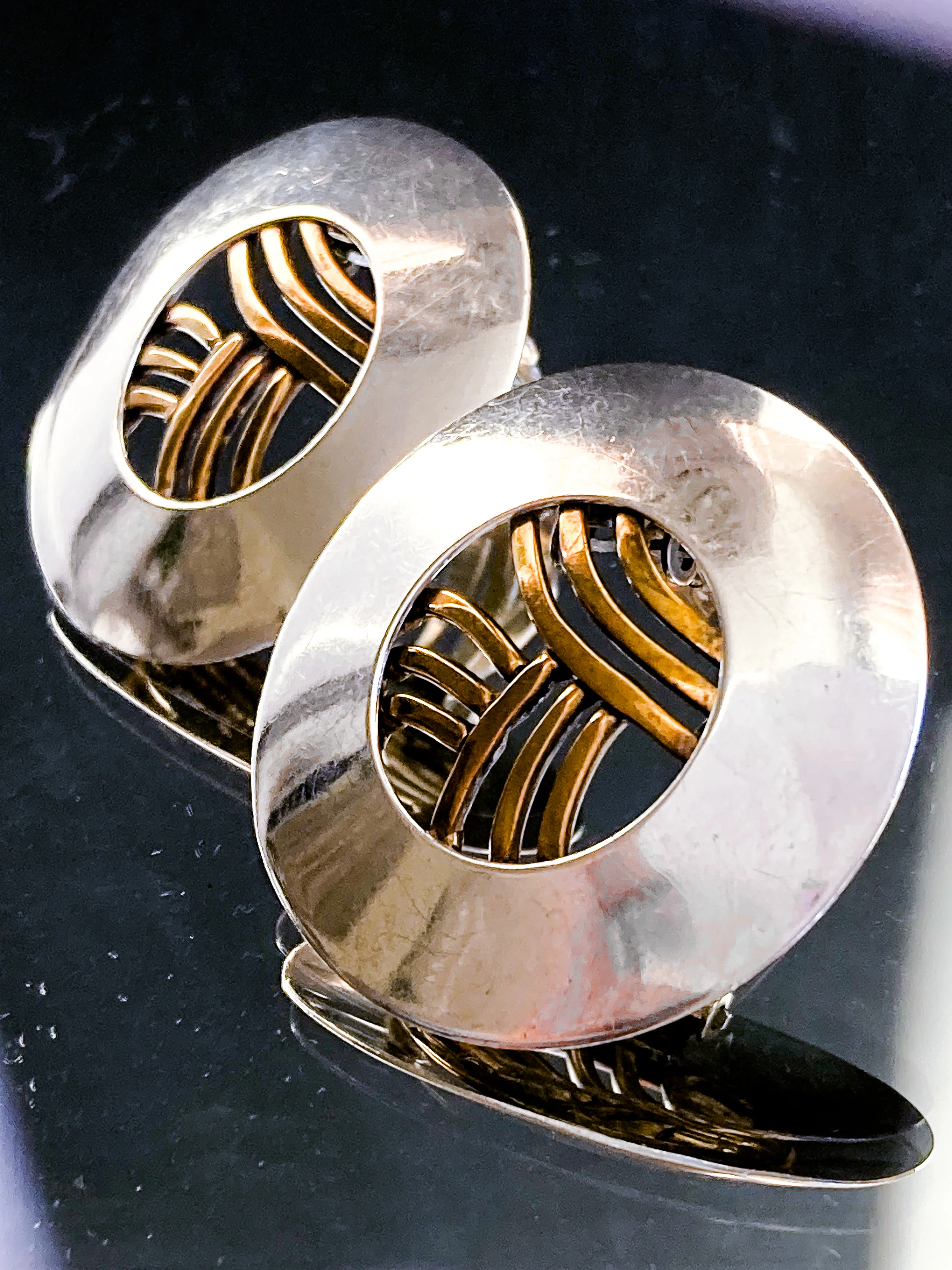 Vintage Sterling Silver Bronze Openwork Contrast Disc Clip On Earrings - Image 9