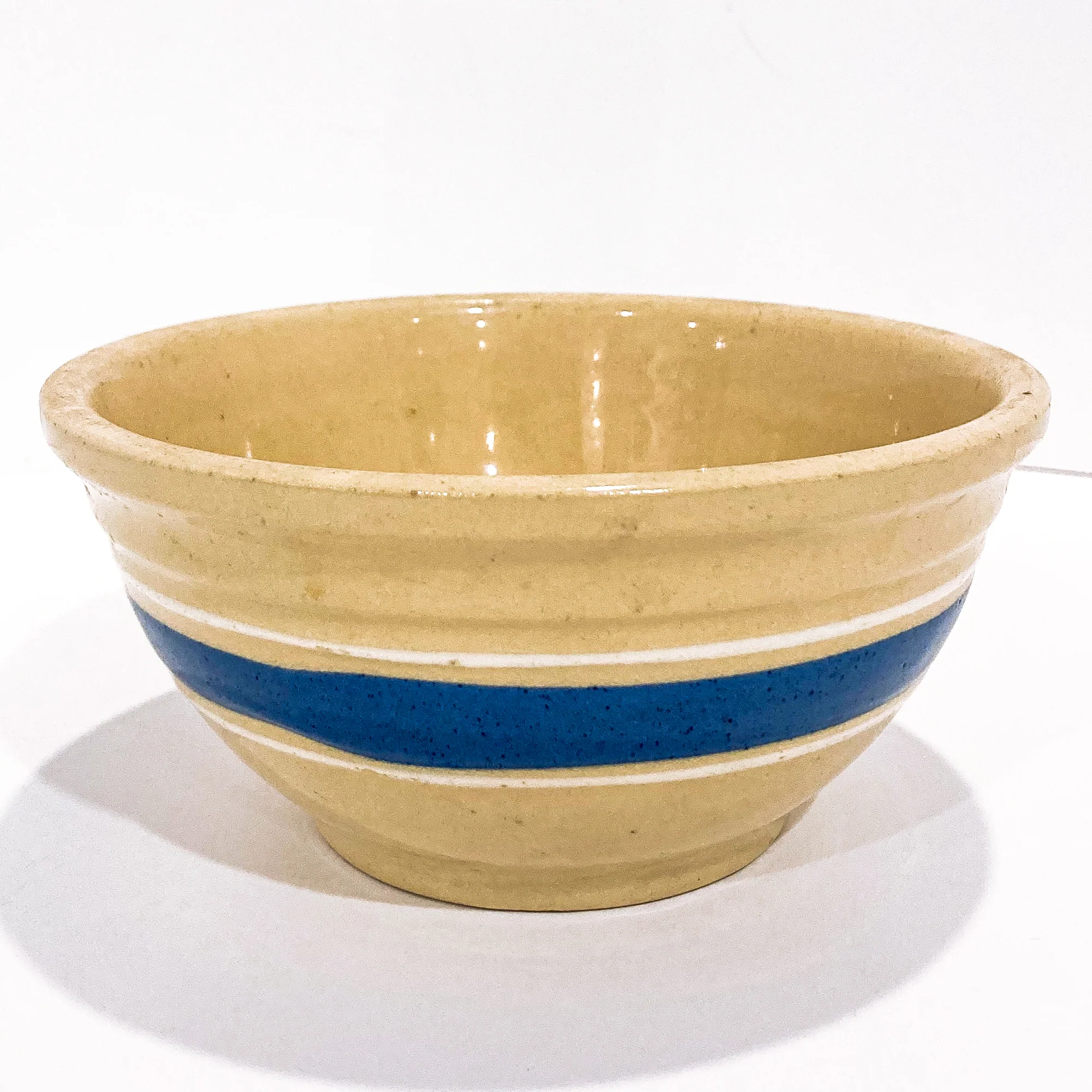 Vintage USA Made Watt Oven Ware Ceramic Blue White Cream 6” Mixing Bowl - Image 6